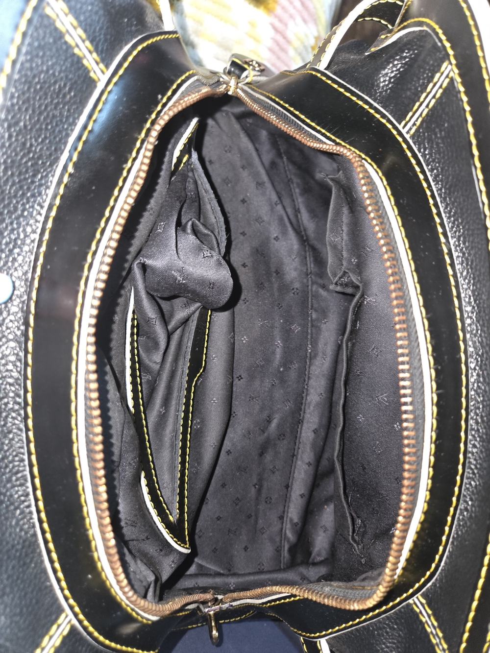 Louis Vuitton Suhali Le Radieux handbag - Picture 6 of 6